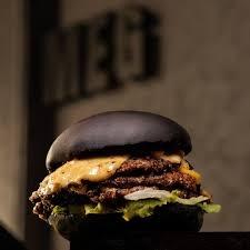 Meg classic burger